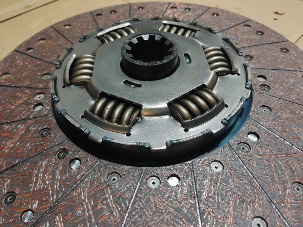 Az9725160390 Spare Parts of Cnhtc Weichai HOWO Shacman Heavy-Duty Truck Engine Transmission Parts Ex-Factory Price Clutch Clutch Pressure Plate High Platform Cl